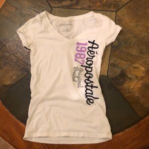 Aeropostale v neck